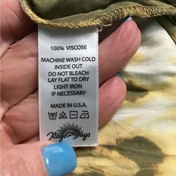 Rays for Days Mila Dress* - Picture 6 of 8